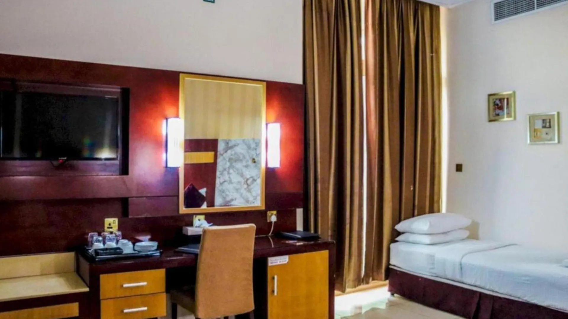 Phoenix Hotel Dubai